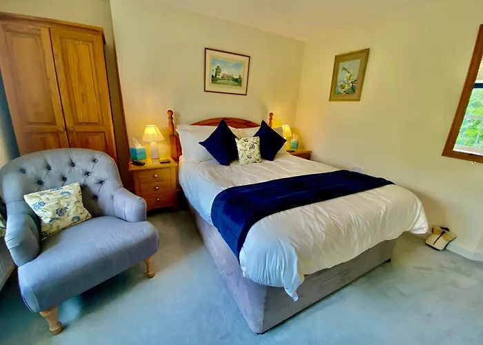 Lynwood House Bed And Breakfast